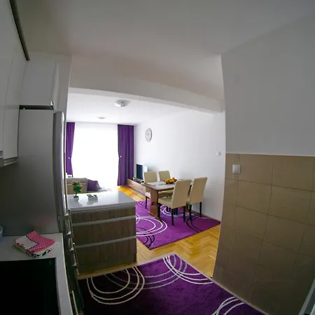 Emilija 2 *